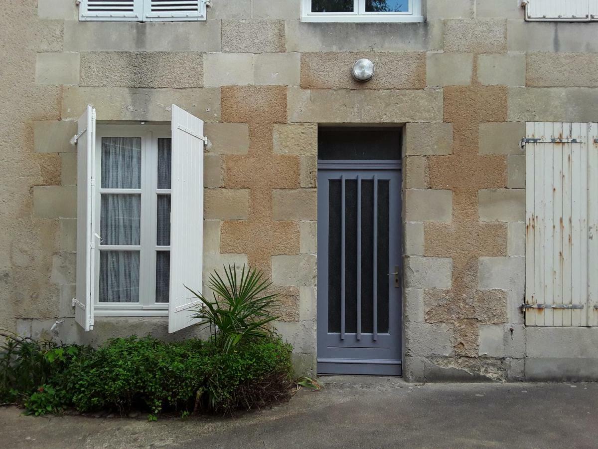 شقة بواتييه  في Studio Augouard, Plein Centre المظهر الخارجي الصورة